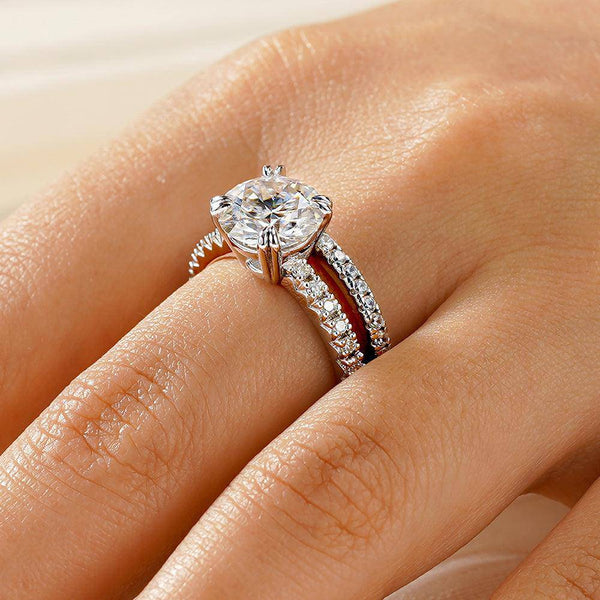 Round Cut Moissanite Ring Set with Matching Wedding Band