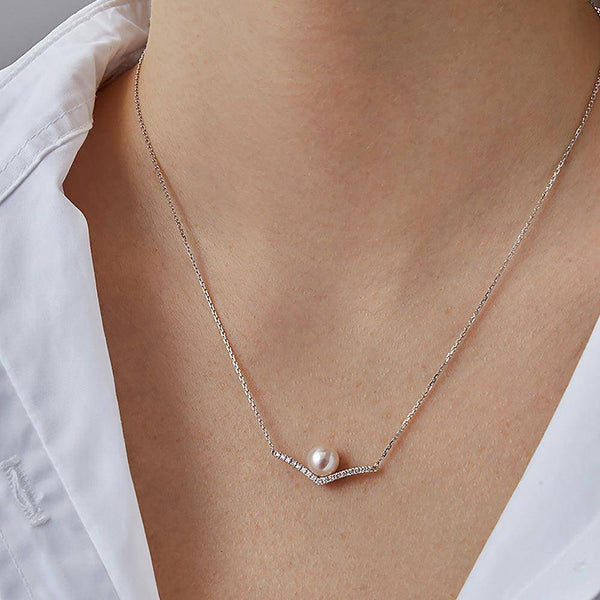 8mm Freshwater Cultured Pearl Chevron Necklace