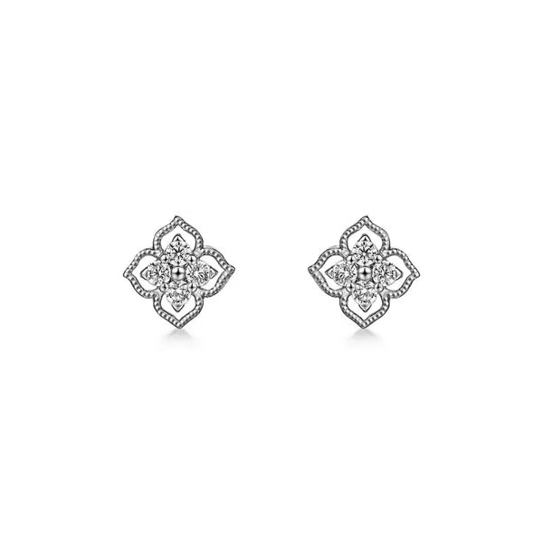 Raised-Edge Clover Diamond Studs with Centered Sparkle