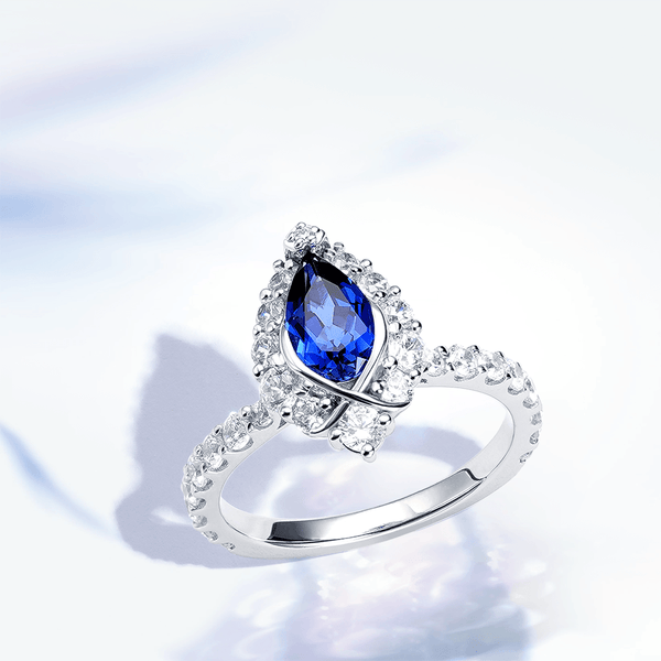 "ENDLESS BLUE" Pear Shaped Sapphire Ring