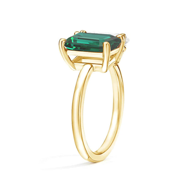 Toi et Moi Personalized Emerald Birthstone Anniversary Ring