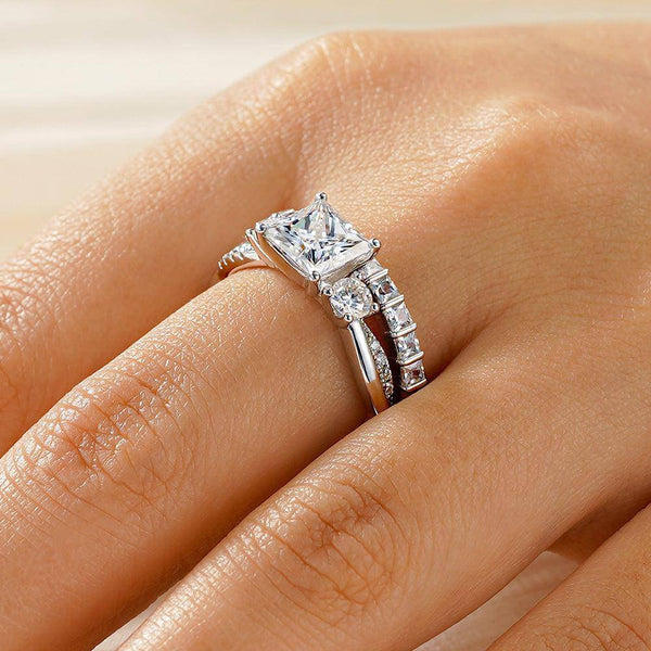 Twist Princess Cut Moissanite Couple's Ring Set with Men's Wedding Band