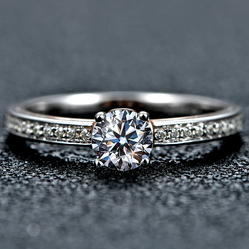 0.5CT Round Brilliant Cut Moissanite Promise Ring.