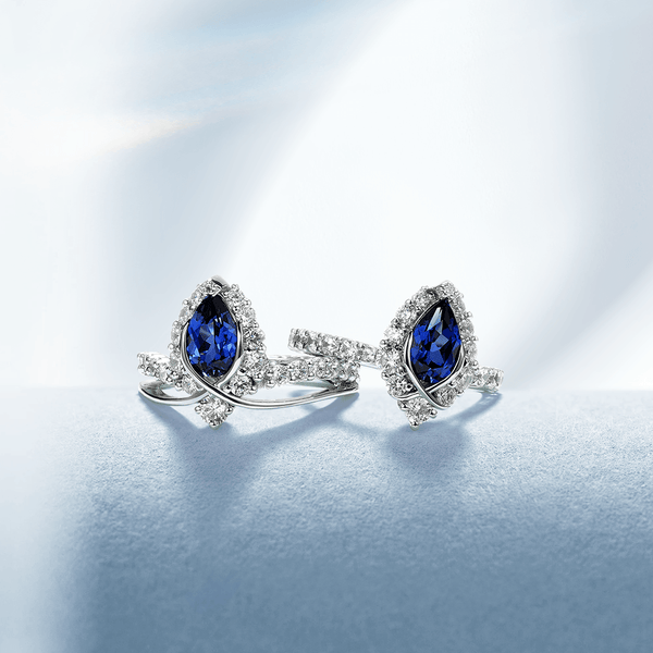"ENDLESS BLUE" Pear Shaped Sapphire Ring