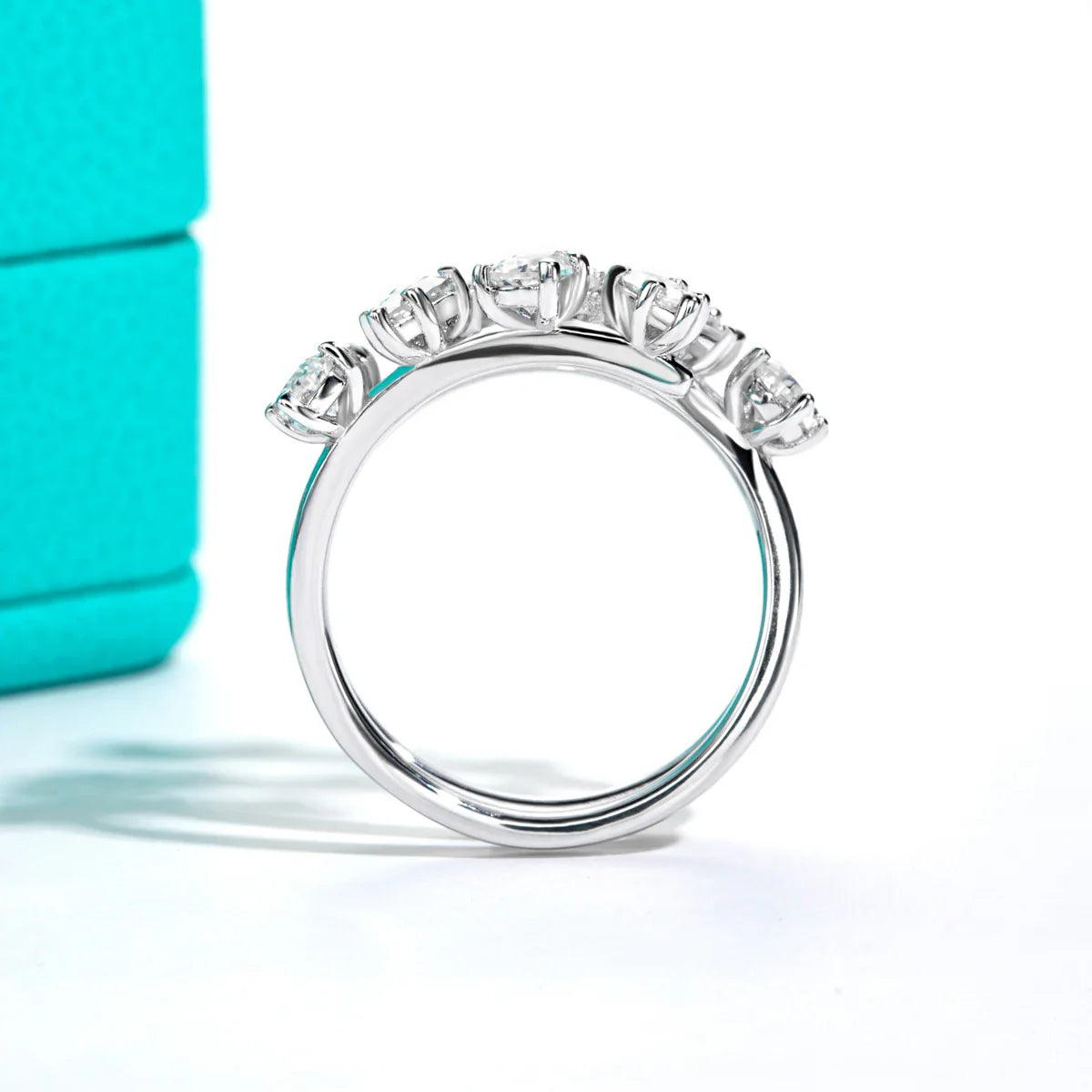 Zeevera.com 3.9cttw Pear Cut Moissanite Wedding Band