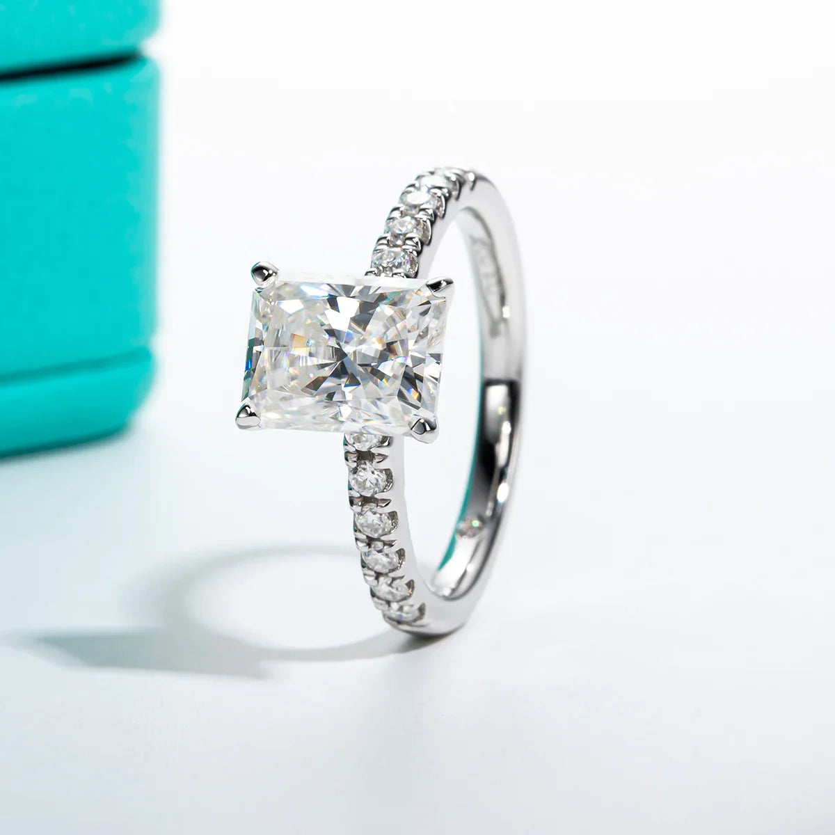 3CT D Color Radiant Cut Moissanite Engagement Ring.